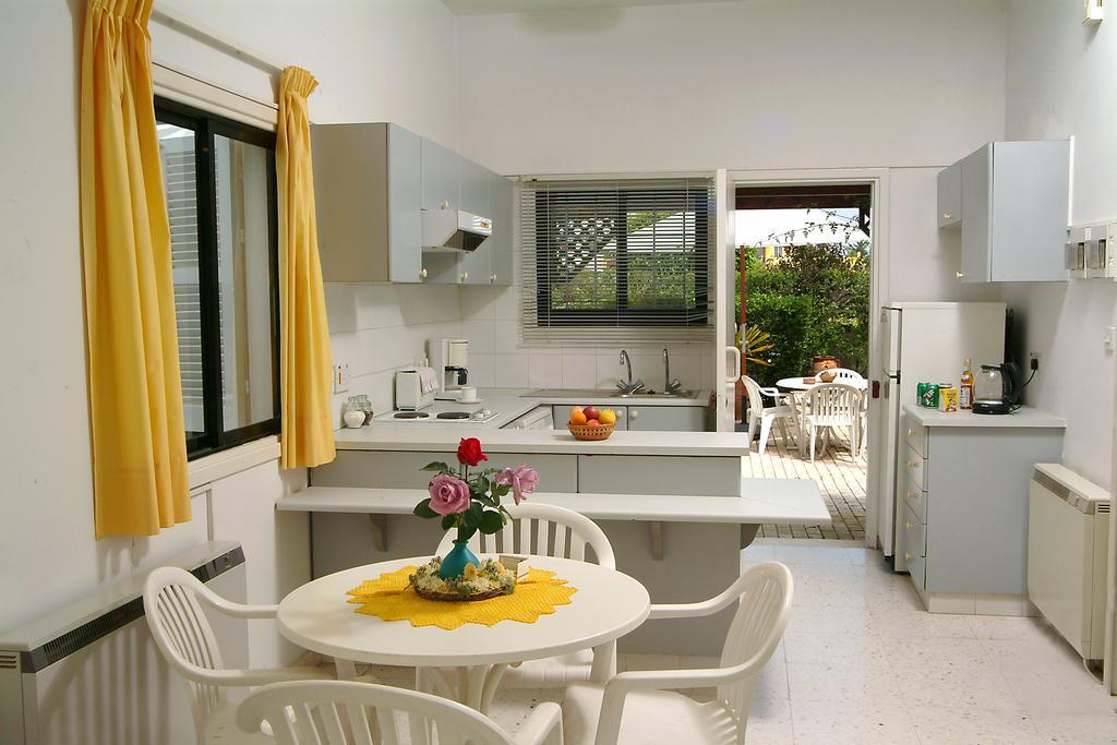 Sunbay Apartments Pyla Exterior photo